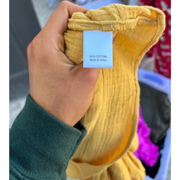 Roan + Ryan Mira Pleated Gauze Off Shoulder Peasant Top Blouse, Yellow, Sz M - Picture 4 of 4